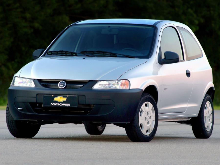  Chevrolet Celta 3-Door 2000 года  (фото 3 из 8)